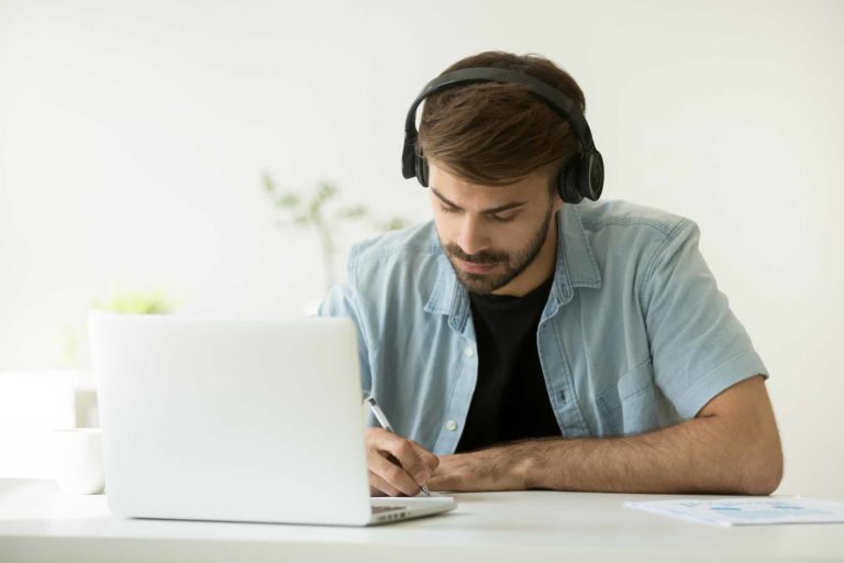Le sens de la langue ne s’acquiert pas avec Google Translate : Quelle est l'alternative ?